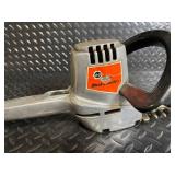 Black & Decker 8120 16-inch Deluxe Double-Edge Hedge Trimmer - Corded Electric