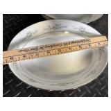 Noritake Melissa 3080 Contemporary Fine China - Floral Daisy Border Dinnerware Set