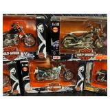 Harley-Davidson 1:18 Maisto Die-Cast Motorcycles - (Lot of 5)