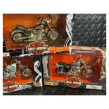 Harley-Davidson 1:18 Maisto Die-Cast Motorcycles - (Lot of 5)