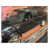 Harley-Davidson F-150 Pickup Die-Cast - Limited Edition (ERTL Collectibles, American Muscle)