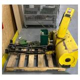 Snowthrower for LX and GT Series Lawn and Garden Tractors 42-Inch OMM133878 F2 Snowthrower for LX and GT Series Lawn and Garden Tractors 42-Inch OMM133878 F2