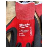 Milwaukee Size 9 Gloves (lot of 5) Milwaukee Size 9 Gloves (lot of 5)