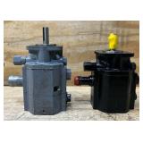 Hydraulic Gear Pump lot of 2 Hydraulic Gear Pump lot of 2