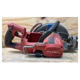 Milwaukee Powered Head/ Rear Hand Circular Saw Milwaukee Powered Head/ Rear Hand Circular Saw