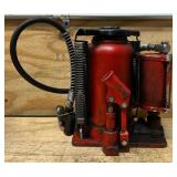 Strongway 20 TON Hydraulic Bottle Jack Strongway 20 TON Hydraulic Bottle Jack