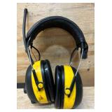 3M WorkTunes AM/FM hearing protection headphones 3M WorkTunes AM/FM hearing protection headphones