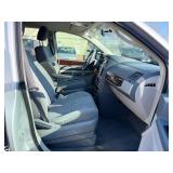 2009 CHRYSLER TOWN AND COUNTRY TOURING *No Accidents* (NO RESERVE) 2009 CHRYSLER TOWN AND COUNTRY TOURING *No Accidents* (NO RESERVE)