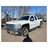 2013 CHEVROLET SILVERADO 1500 LT *No Accidents | 2 Owner | 4x4* (NO RESERVE) 2013 CHEVROLET SILVERADO 1500 LT *No Accidents | 2 Owner | 4x4* (NO RESERVE)