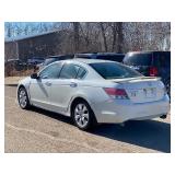 2009 HONDA ACCORD EX-L V6 *No Accidents* (NO RESERVE) 2009 HONDA ACCORD EX-L V6 *No Accidents* (NO RESERVE)