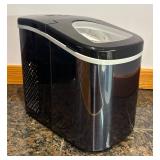 LL - Frigidaire Ice Maker - Model: EFFC117-SSBLACK