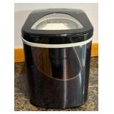 LL - Frigidaire Ice Maker - Model: EFFC117-SSBLACK