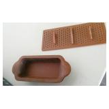 Box full of approx 40 silicone type heating cups and 10 pads Box full of approx 40 silicone type heating cups and 10 pads