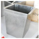 Lot of 11 stainless containers Lot of 11 stainless containers