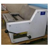 Oliver Company 711 Commercial Counter Top 3/8" Bread Slicer