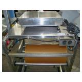 Mettler Toledo 662 Step-Saver Hand Wrap/ Packaging Station including Mettler Toledo Digital Scale UCCWDD with Label Printer