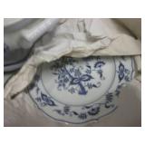 (EW3) Tote Full of a Dish Set as Sh...