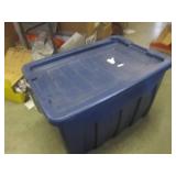 (EW3) Tote Full of a Dish Set as Sh...