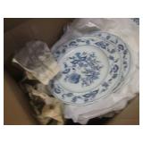 (EW3) Tote Full of a Dish Set as Sh...