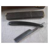 (CS) Vintage Wood Box with Vintage ...