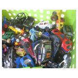 (EW4) Bin of Assorted Hot Wheels an...