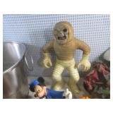 (A-3) Vintage Stretch Screamer Mumm...