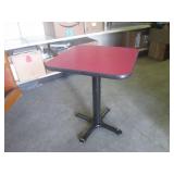 (FRNT) Vintage Square Parlor/Cafe T...