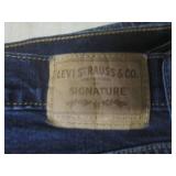 (D-2) Assorted Clothes - Jeans, Hoo...