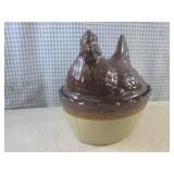 (CNTR) Vintage Glazed Hen On Nest /...