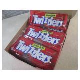 (B-4) 15 King Size Packages of Stra...