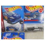 (EC1) Assorted Hot Wheels in Packag...