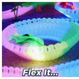 Magic Tracks 200-Piece Glow Track Set - Brand New *T