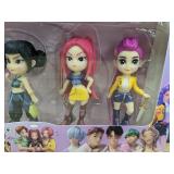 6 Demon Hunters Figures - Brand New *A