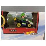 Hot Wheels Mario Kart Thwomp Set - Luigi Die-Cast Figure Included - Brand New