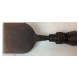 Central Pneumatic Long Reach Air Scraper