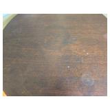 Antique Federal Style Round Pedestal Accent Table