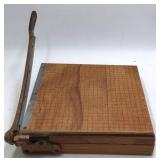 Vintage Ingento No. 4 Paper Cutter / Board Trimmer – Wooden Base with Instructions