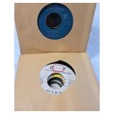 Vintage Tune Tote Record Carry Case with 45