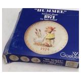 Hummel 1974 Annual Plate – Girl with Goose in Bas Relief