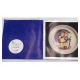 Hummel 1975 Annual Plate – "Stormy Weather" Boy and Girl Under Umbrella