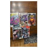 Robin, Nightwing and Batman Comic Book Lot, 5 Comics