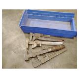 Lot of Pipe Wrenches (602800)