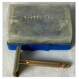 Collection of 4 Gilette Mens Safety Razors with Cases- 2 Gillette Super Speed, 2 Old Type DE Safety Razors