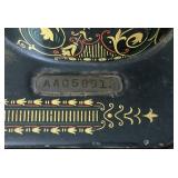 Antique Early 20th Century Singer Model 66 Sewing Machine