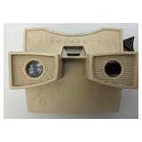 Vintage View-Master With "20,000 Leagues Under The Sea And Prehistoric Animals Stereo Pictures And More