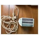 Sunbeam Vintage Electric Shaver, Vintage Looking Speaker & Accessories with Goren Bidding Wheel Discs, Petite Postal Scale