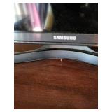Samsung 40 in LED TV with Slim Bezel and Curved Stand
