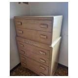 Oak Finish 6-Drawer Dresser Chest - 34 x 20 x 51