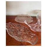 Decorative Glassware Lot: Fish Plate, Floral Dish, Swan Figurine, Bowl