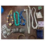 Vintage Jewelry Collection: Necklaces, Bracelets & Earrings